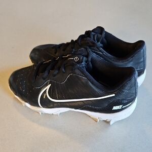 Nike Youth Baseball Cleats